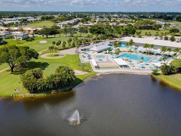 152 Tuscany C C, Delray Beach FL 33446