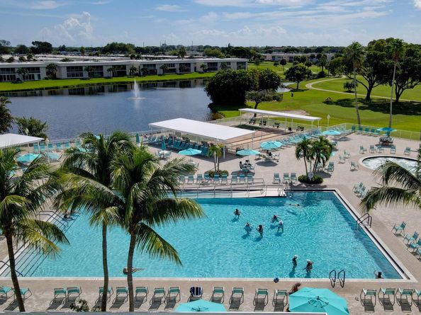 152 Tuscany C C, Delray Beach FL 33446