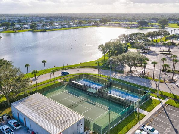 152 Tuscany C C, Delray Beach FL 33446