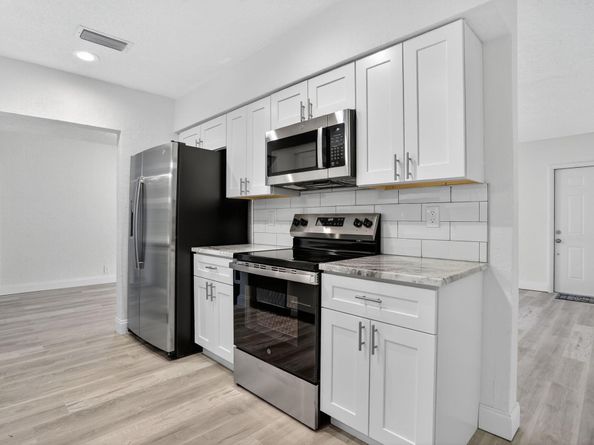 7003 NW 92nd Avenue, Tamarac FL 33321