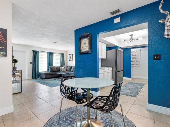 2017 NW 10th Ave, Fort Lauderdale FL 33311