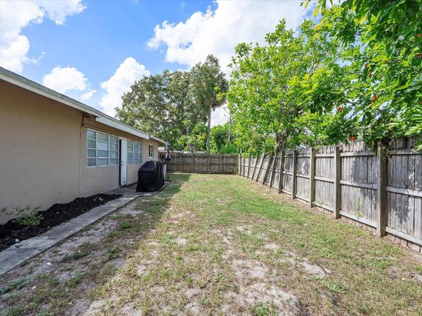 2017 NW 10th Ave, Fort Lauderdale FL 33311