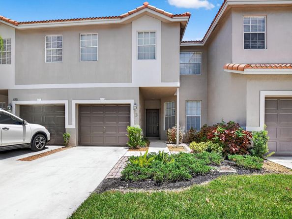 10221 Via Hibiscus 3, Boca Raton FL 33428