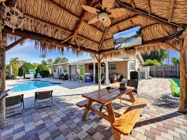 1301 SE 2nd Ter, Deerfield Beach FL 33441