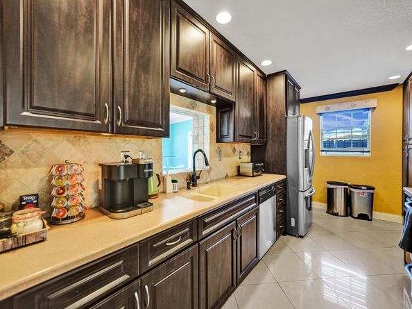 1301 SE 2nd Ter, Deerfield Beach FL 33441