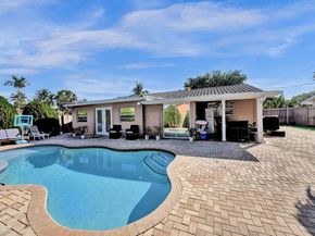 1301 SE 2nd Ter, Deerfield Beach FL 33441