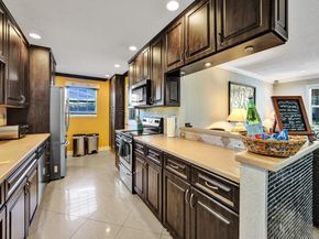 1301 SE 2nd Ter, Deerfield Beach FL 33441