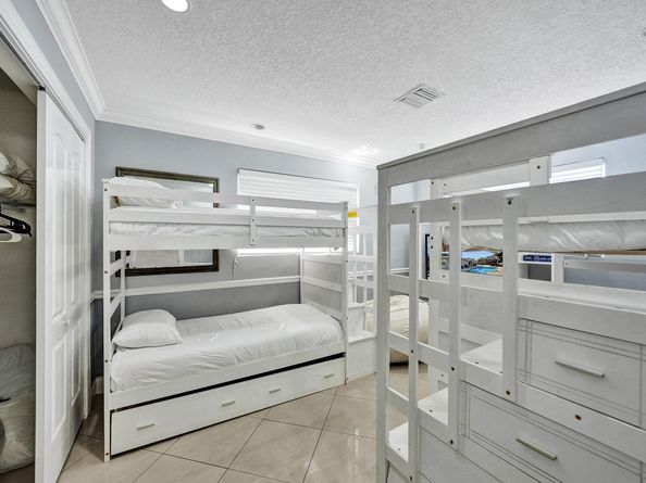 1301 SE 2nd Ter, Deerfield Beach FL 33441