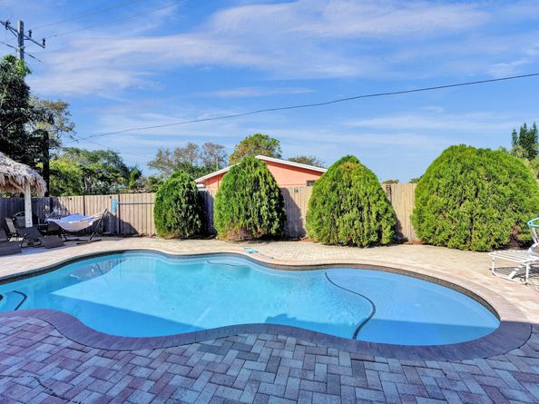 1301 SE 2nd Ter, Deerfield Beach FL 33441