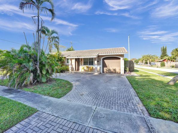 1301 SE 2nd Ter, Deerfield Beach FL 33441