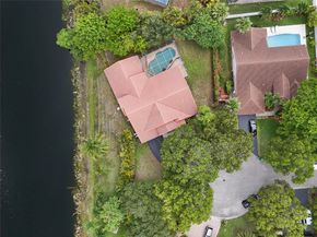 5743 NW 100th Way, Coral Springs FL 33076