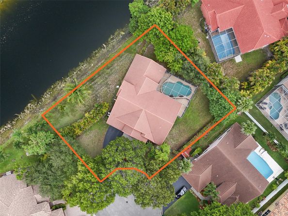 5743 NW 100th Way, Coral Springs FL 33076