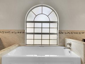 5743 NW 100th Way, Coral Springs FL 33076