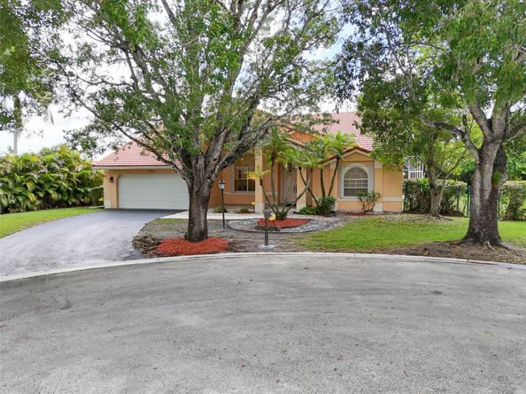 5743 NW 100th Way, Coral Springs FL 33076