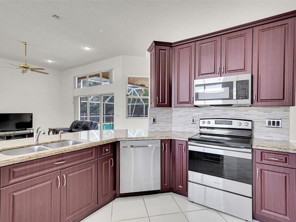 5743 NW 100th Way, Coral Springs FL 33076