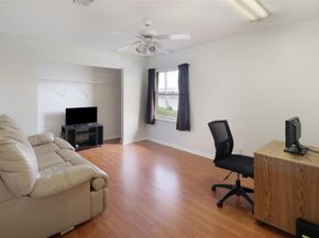 5743 NW 100th Way, Coral Springs FL 33076