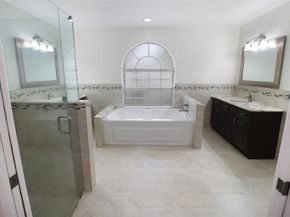 5743 NW 100th Way, Coral Springs FL 33076