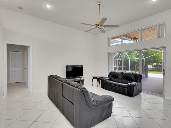 5743 NW 100th Way, Coral Springs FL 33076