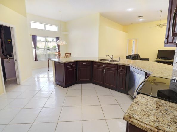 5743 NW 100th Way, Coral Springs FL 33076