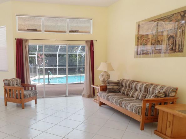 5743 NW 100th Way, Coral Springs FL 33076
