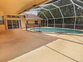 5743 NW 100th Way, Coral Springs FL 33076
