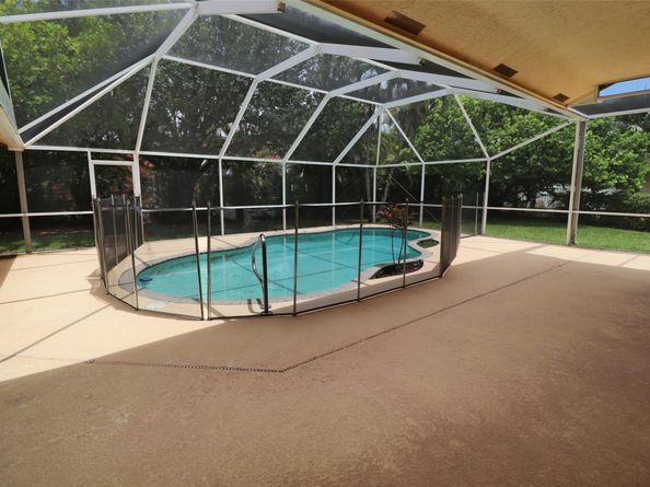 5743 NW 100th Way, Coral Springs FL 33076