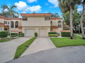 3443 Laurel Oaks Ln