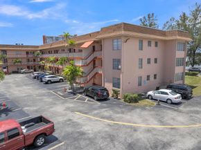 18707 NE 14th Ave 638, Miami FL 33179