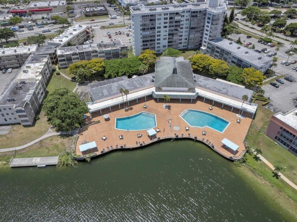 18707 NE 14th Ave 638, Miami FL 33179