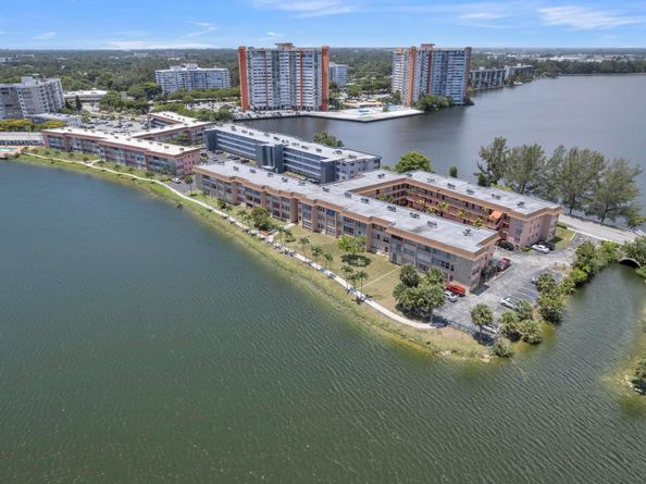 18707 NE 14th Ave 638, Miami FL 33179