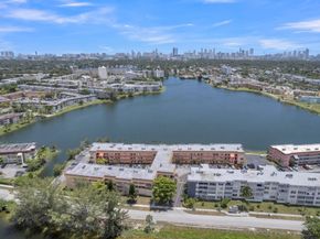 18707 NE 14th Ave 638, Miami FL 33179
