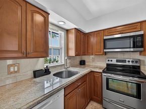 2708 NE 14th Street Cswy 2, Pompano Beach FL 33062