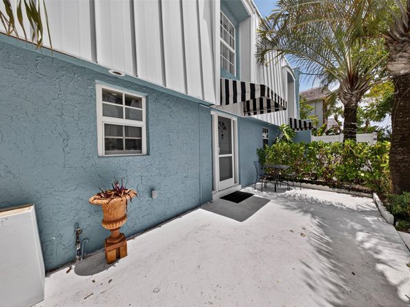 2708 NE 14th Street Cswy 2, Pompano Beach FL 33062