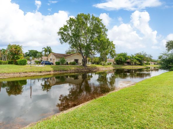2227 NW 45th Ave 2227, Coconut Creek FL 33066