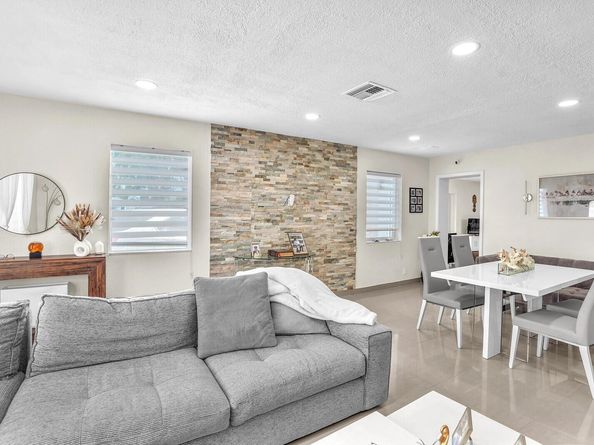 3103 Frost Road, Palm Springs FL 33406