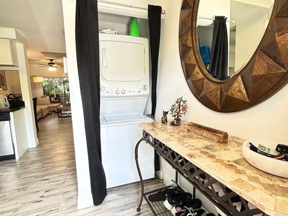 3336 Confetti Ln 809, Margate FL 33063