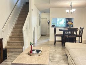3336 Confetti Ln 809, Margate FL 33063