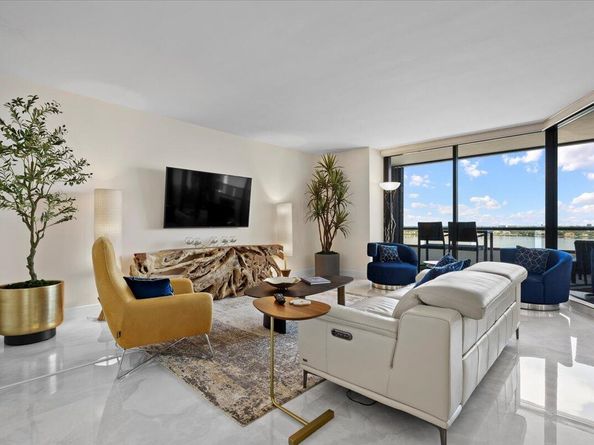 100 Lakeshore Drive 1154, North Palm Beach FL 33408