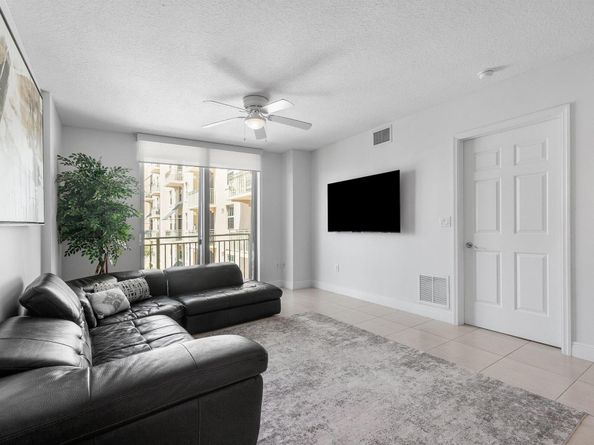 610 Clematis Street 523, West Palm Beach FL 33401