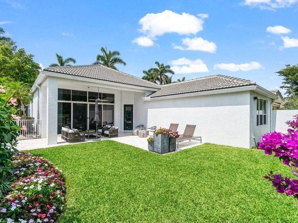 16100 Villa Vizcaya Place, Delray Beach FL 33446
