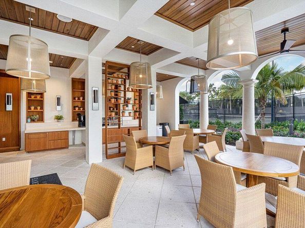 16100 Villa Vizcaya Place, Delray Beach FL 33446
