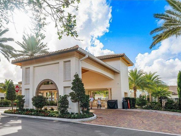 16100 Villa Vizcaya Place, Delray Beach FL 33446