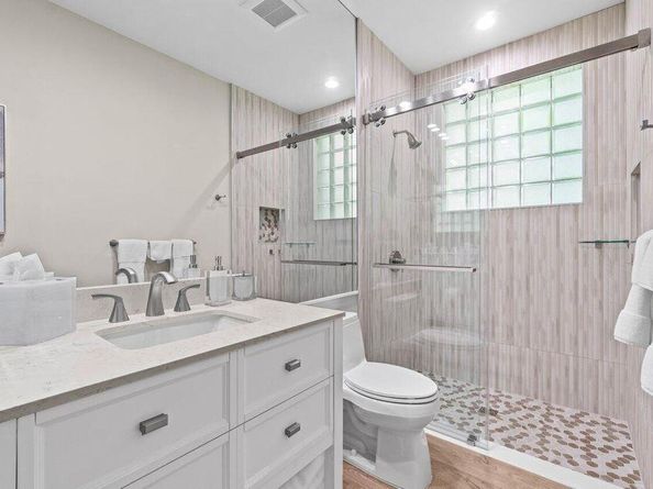 16100 Villa Vizcaya Place, Delray Beach FL 33446