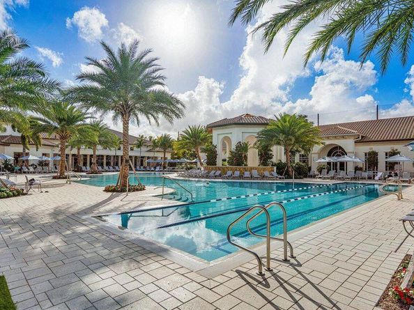 16100 Villa Vizcaya Place, Delray Beach FL 33446