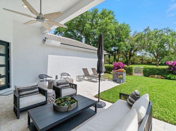 16100 Villa Vizcaya Place, Delray Beach FL 33446