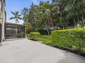 9713 N New River Canal Road 304, Plantation FL 33324