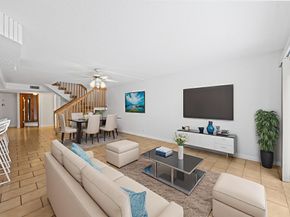 9713 N New River Canal Road 304, Plantation FL 33324