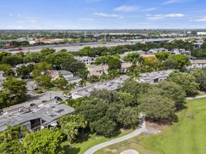 9713 N New River Canal Road 304, Plantation FL 33324