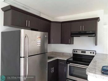 101 NE 41st St