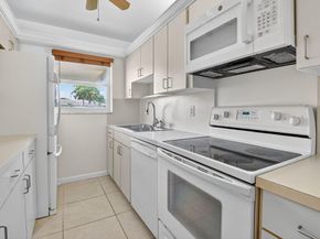 930 South Drive B, Delray Beach FL 33445